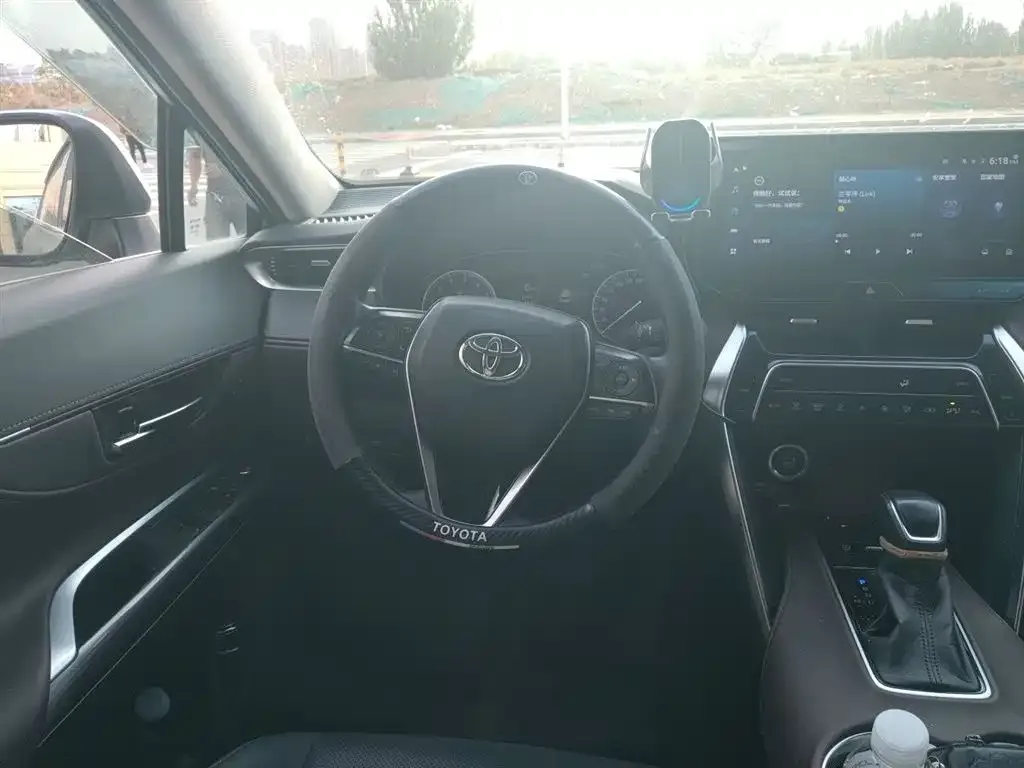 Toyota Harrier 2023 из CN, фото 2