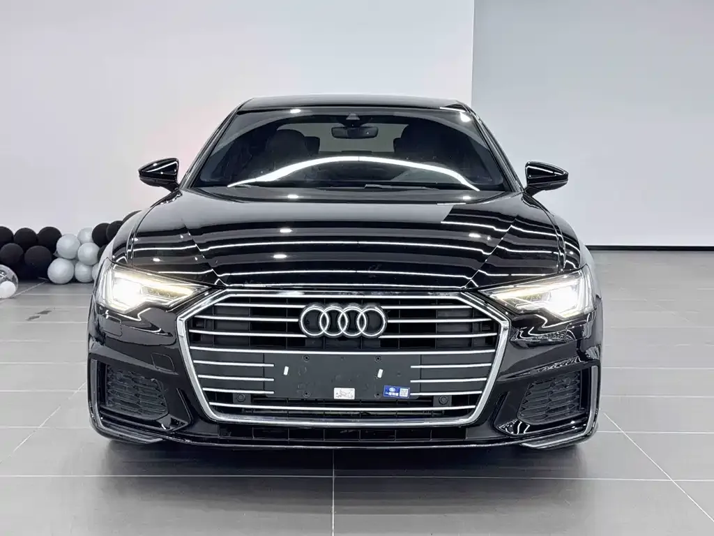 Audi A6L — фото 2