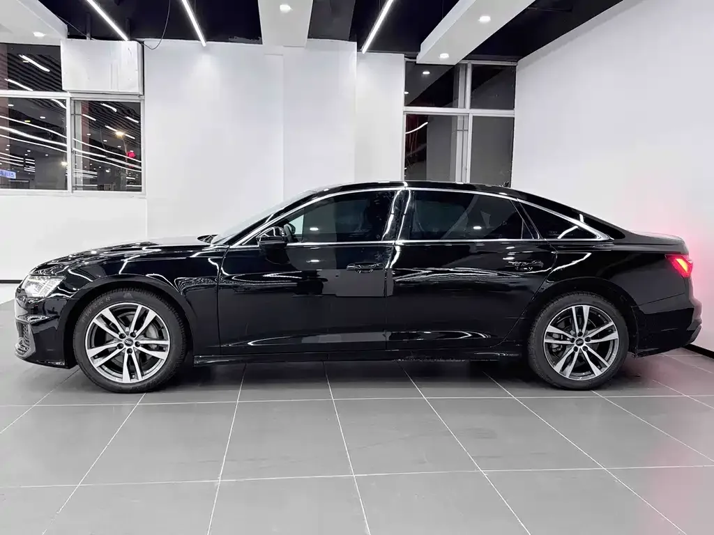 Audi A6L — фото 3