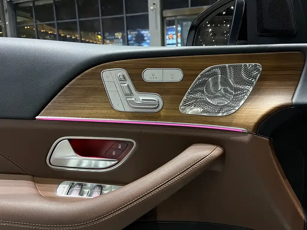 Mercedes-Benz GLE — фото 10