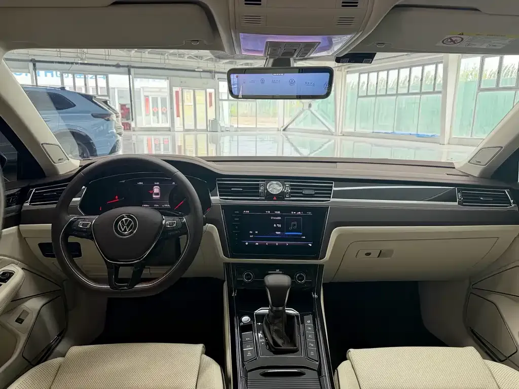Volkswagen Phideon — фото 4