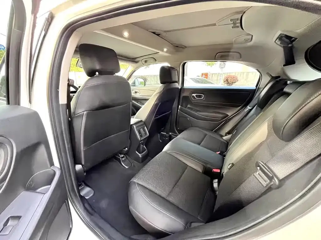 Honda Vezel 2024 из CN, фото 3
