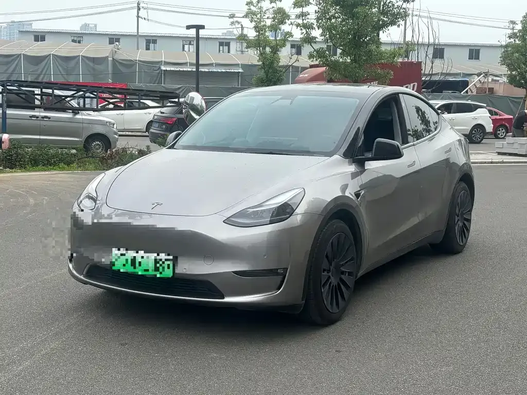 Tesla Model Y — фото 7