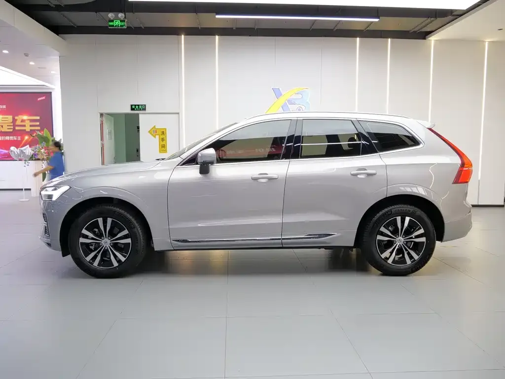 Volvo XC60 — фото 4