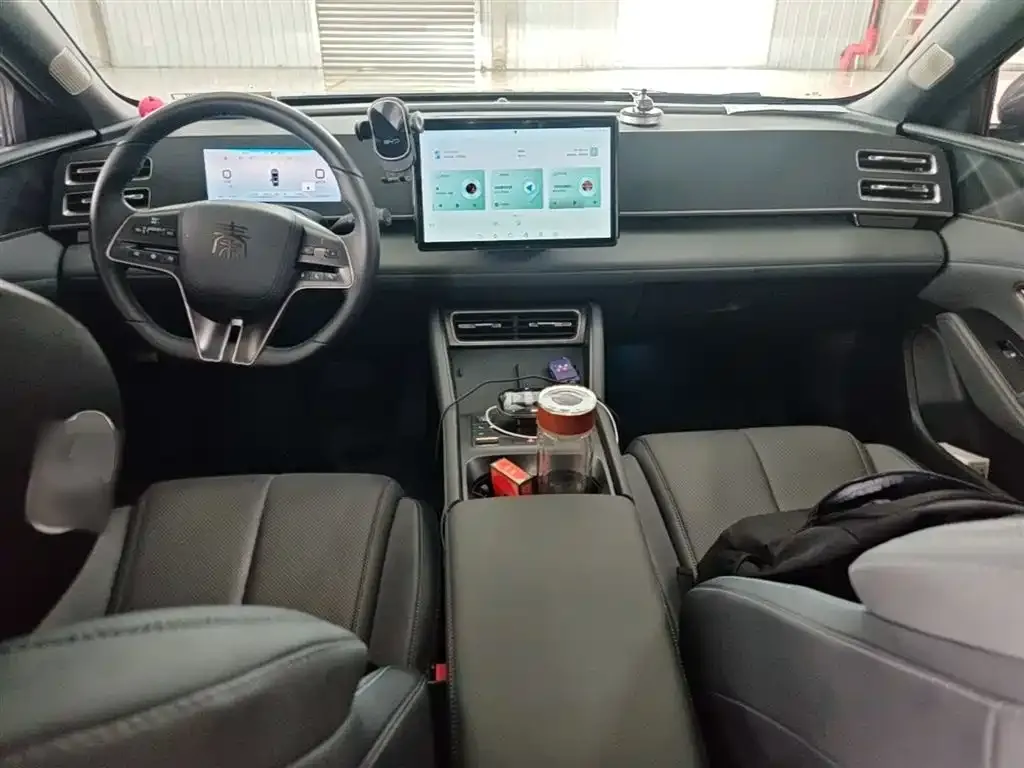 BYD Qin L — фото 10