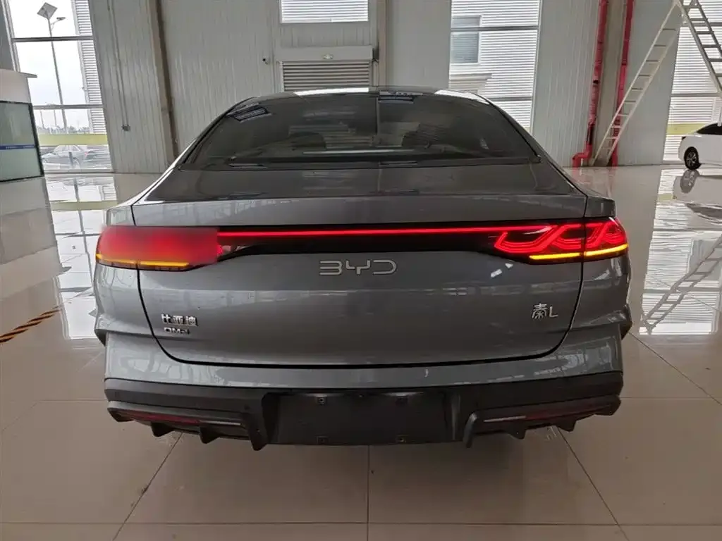 BYD Qin L — фото 6