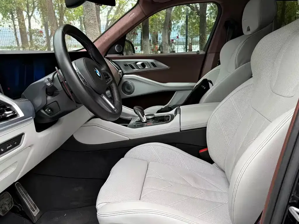 BMW XM 2024 из CN, фото 5