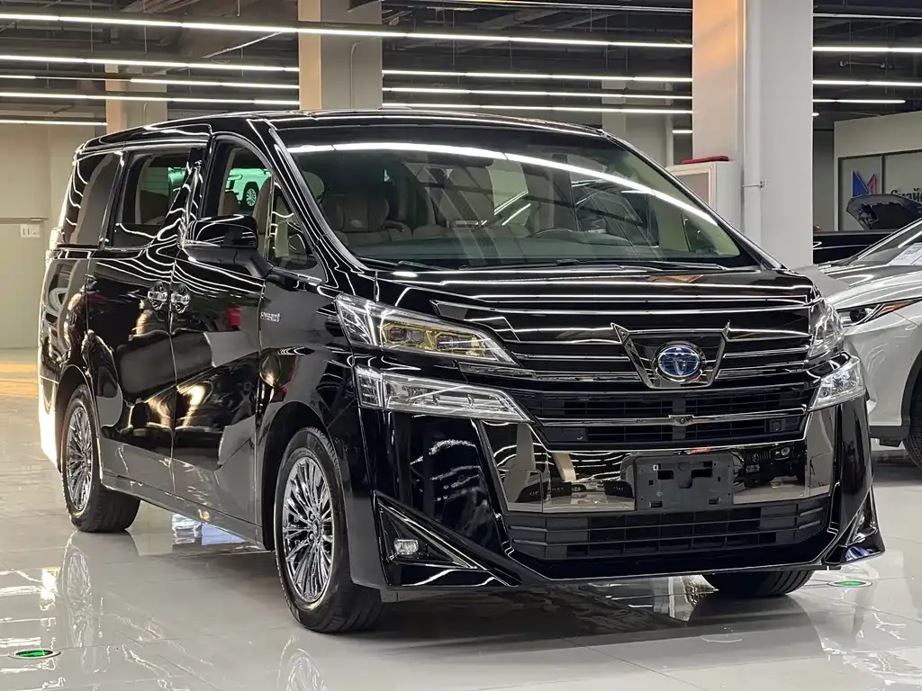 Toyota Vellfire — фото 9