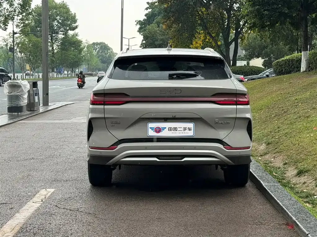 BYD PLUS New Energy — фото 10