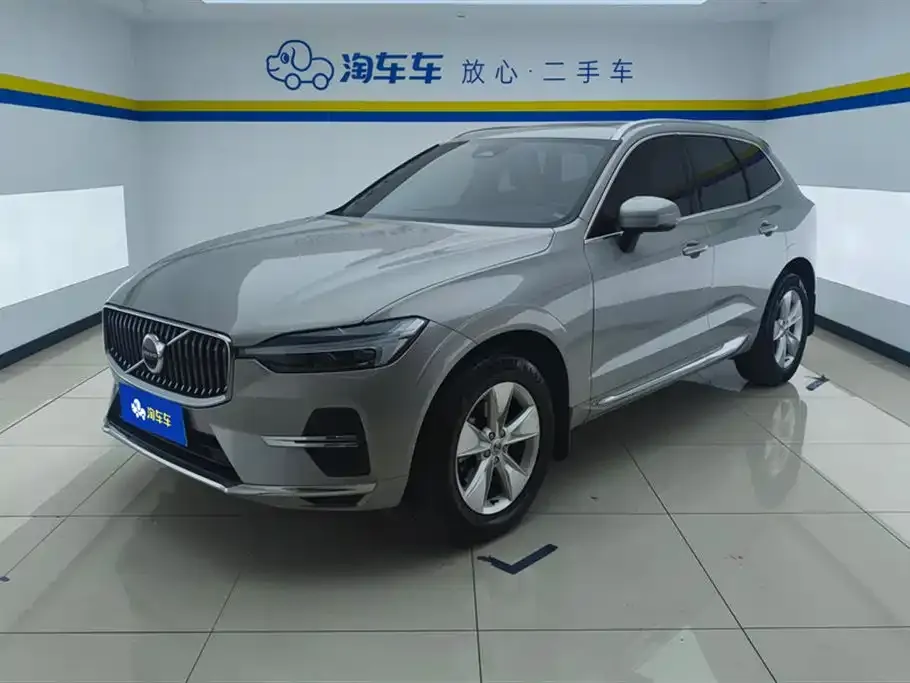 Volvo XC60 — фото 1
