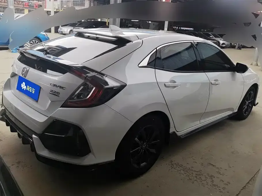 Honda Civic — фото 10