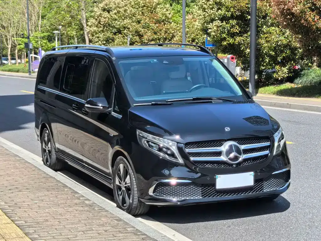 Mercedes-Benz V-Class — фото 4