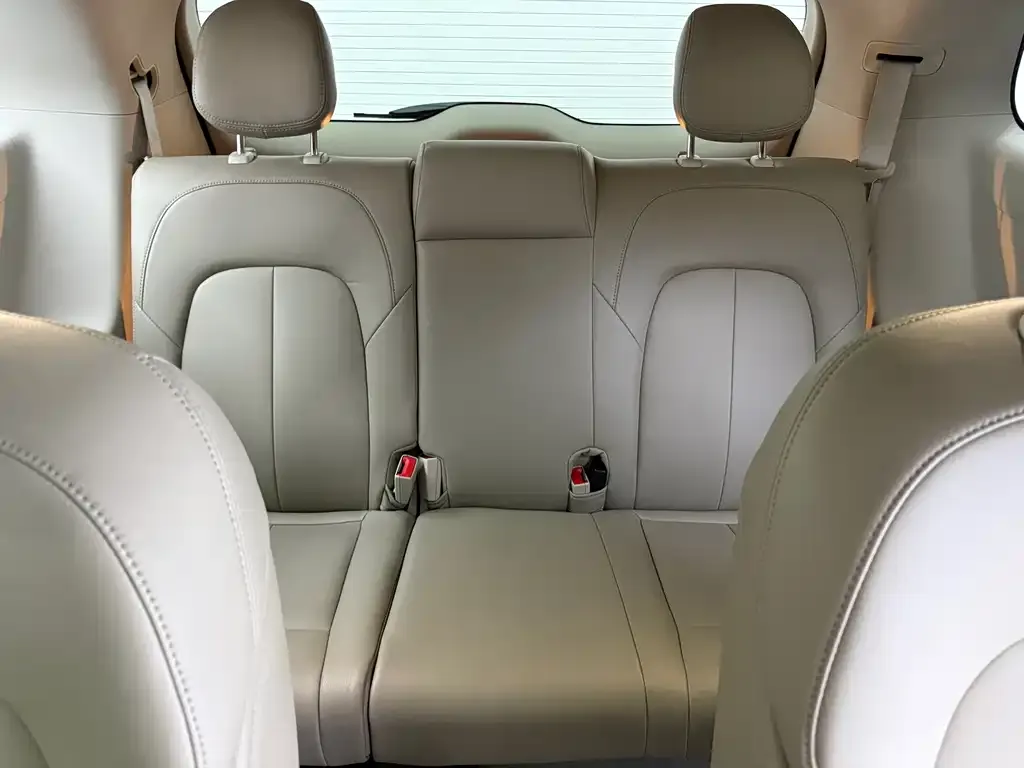 Buick GL8 2023 из CN, фото 2
