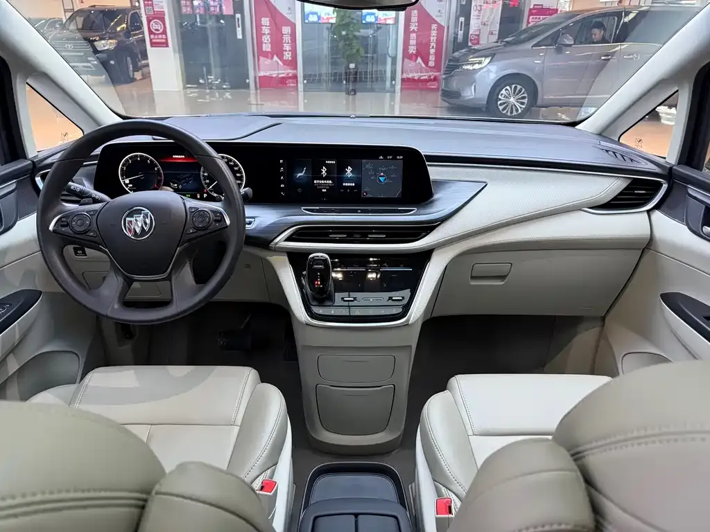 Buick GL8 2023 из CN, фото 8