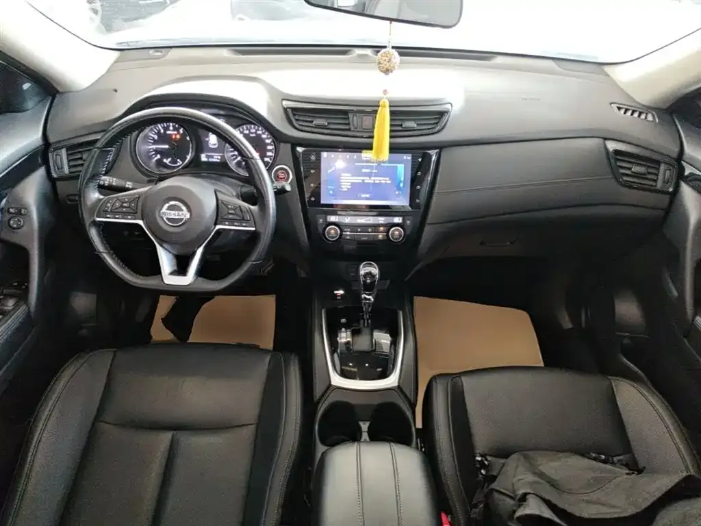 Nissan X-Trail — фото 10