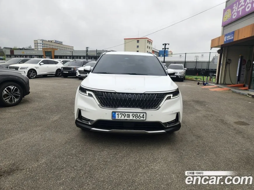 Kia Carnival — фото 1
