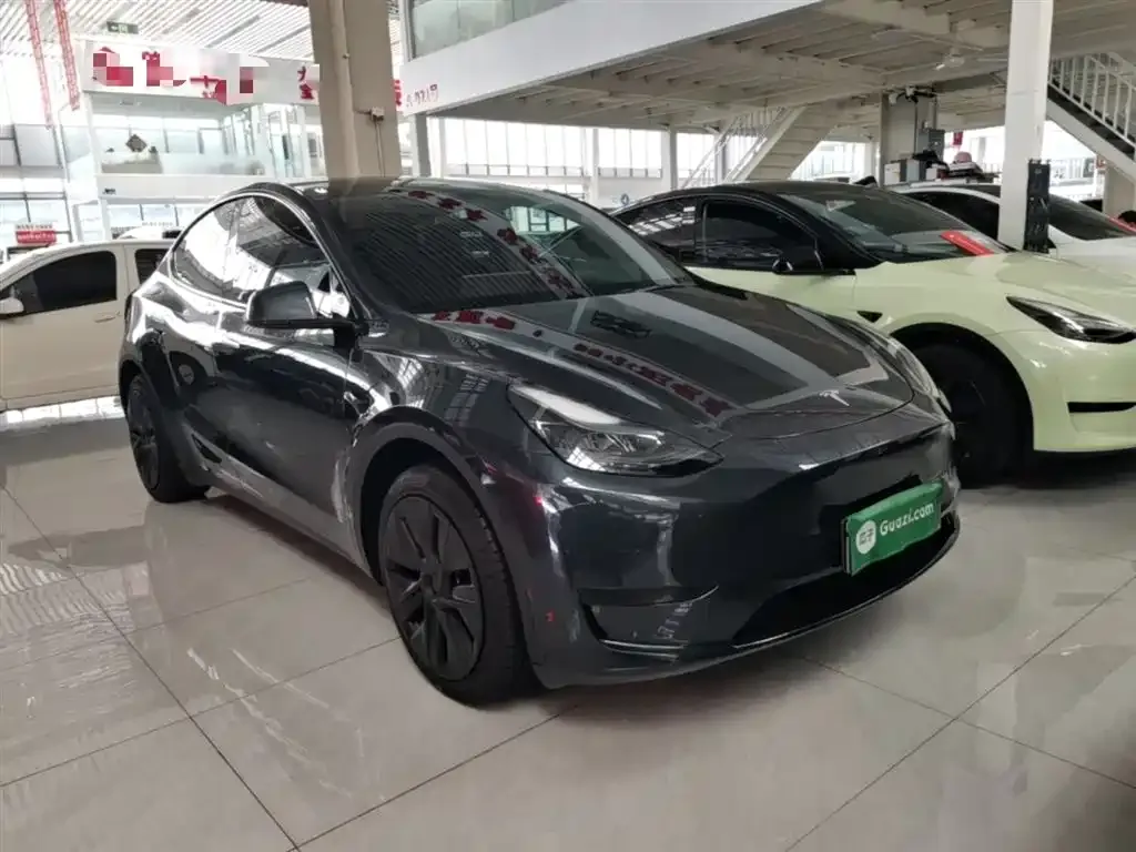 Tesla Model Y — фото 6