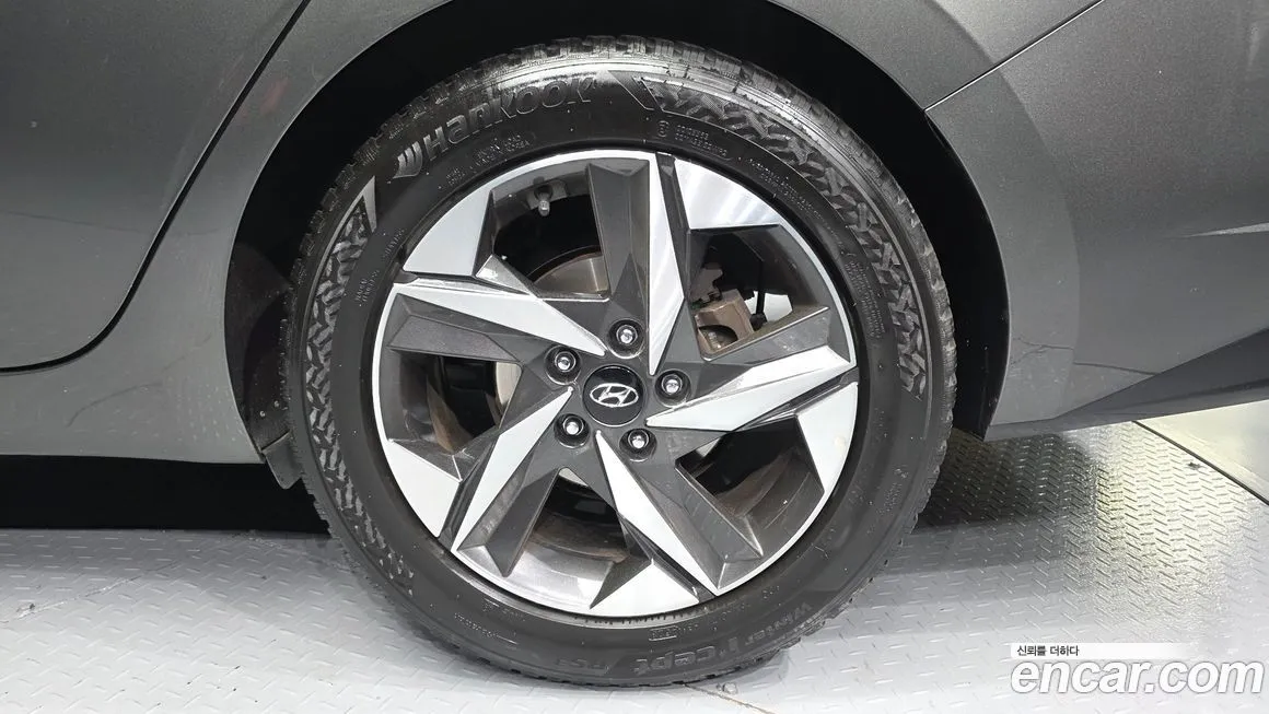 Hyundai AVANTE 2023 из KR, фото 10