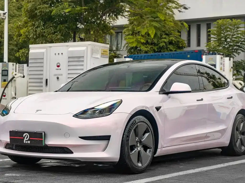 Tesla Model 3 — фото 8