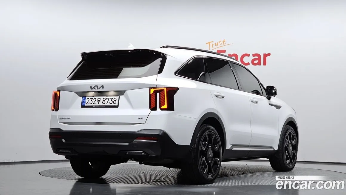 Kia Sorento — фото 5