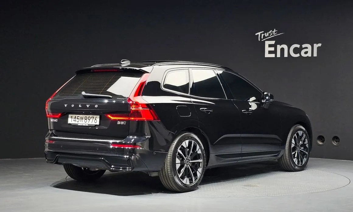 Volvo XC60 — фото 3