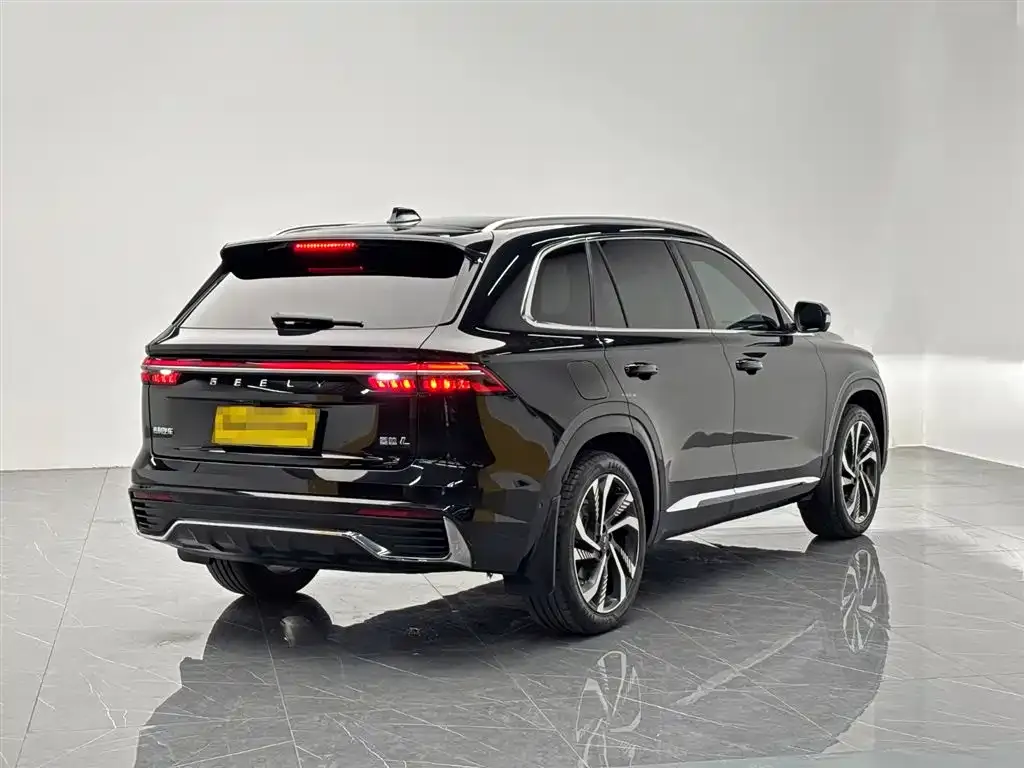 Geely Xingyue L — фото 10