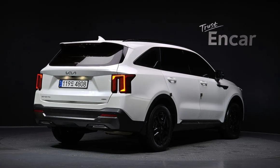 Kia Sorento — фото 5