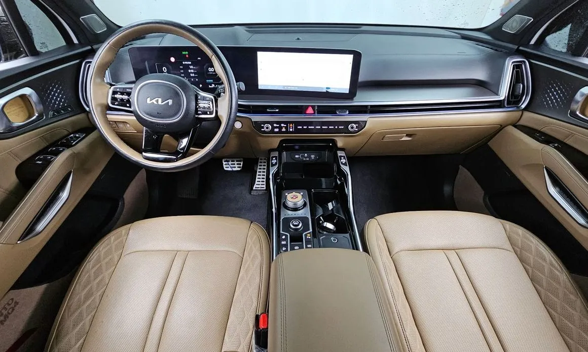 Kia Sorento — фото 8