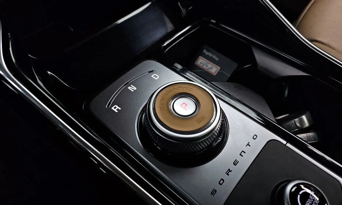 Kia Sorento — фото 4