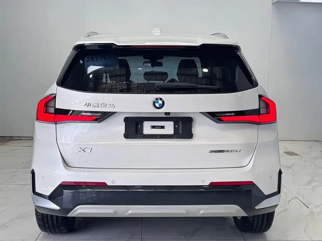 BMW X1 — фото 2