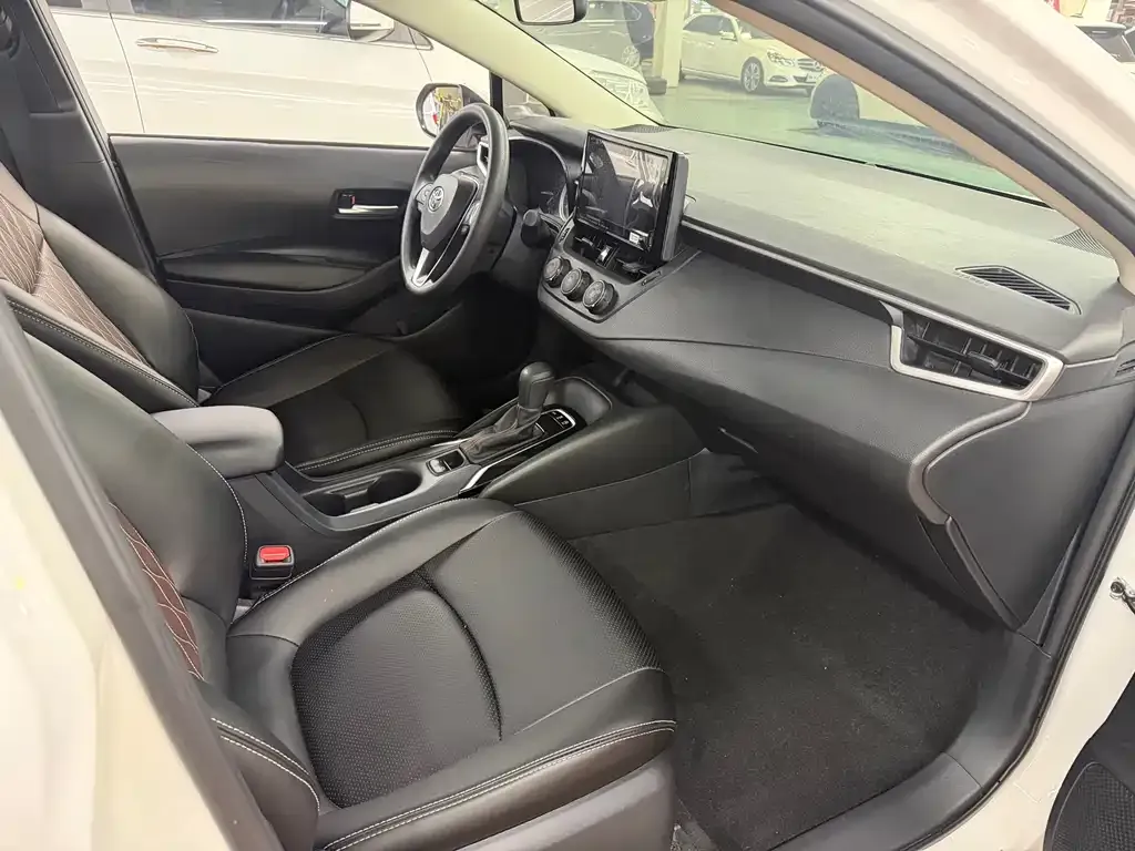 Toyota Corolla 2022 из CN, фото 2