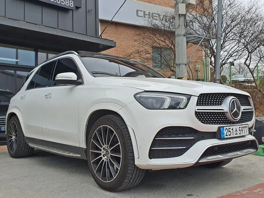 Mercedes-Benz GLE-Class — фото 9