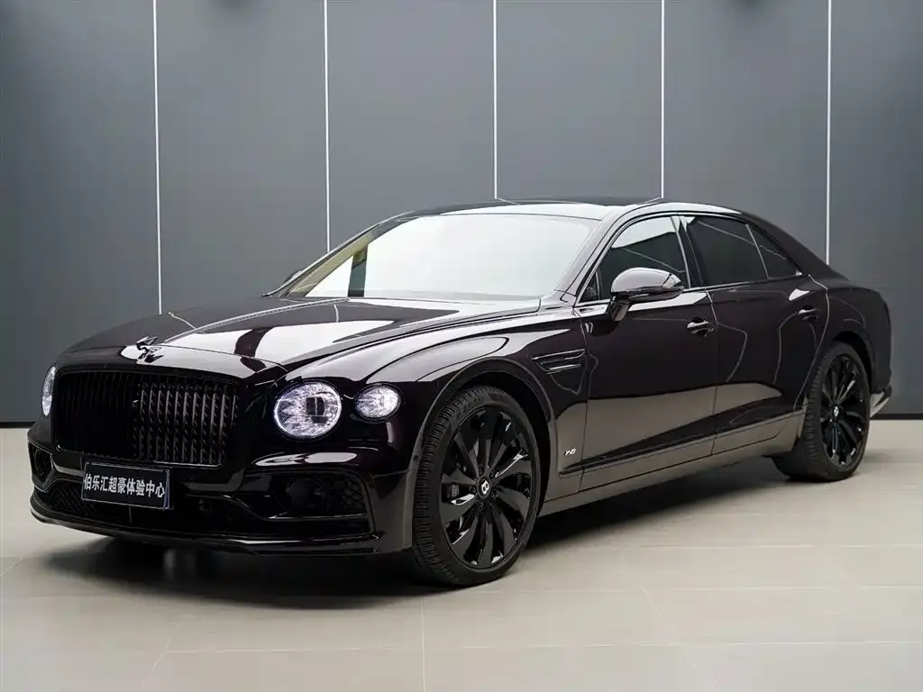 Bentley Flying Spur — фото 1