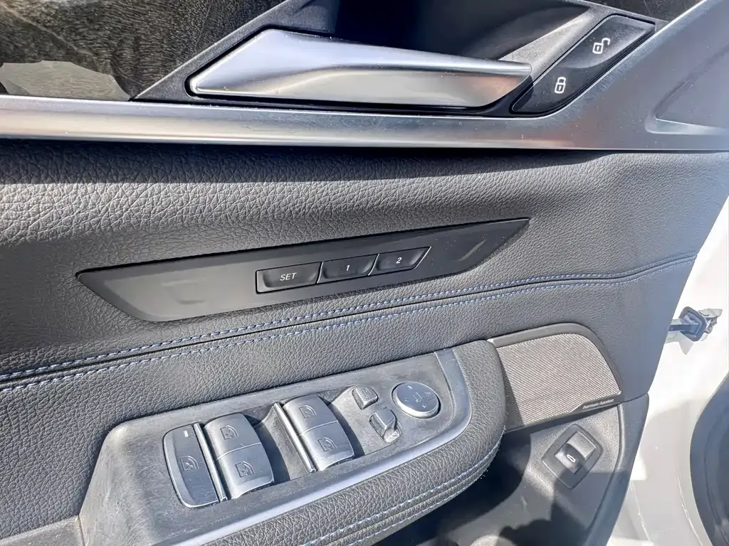 BMW 6 Series GT — фото 10