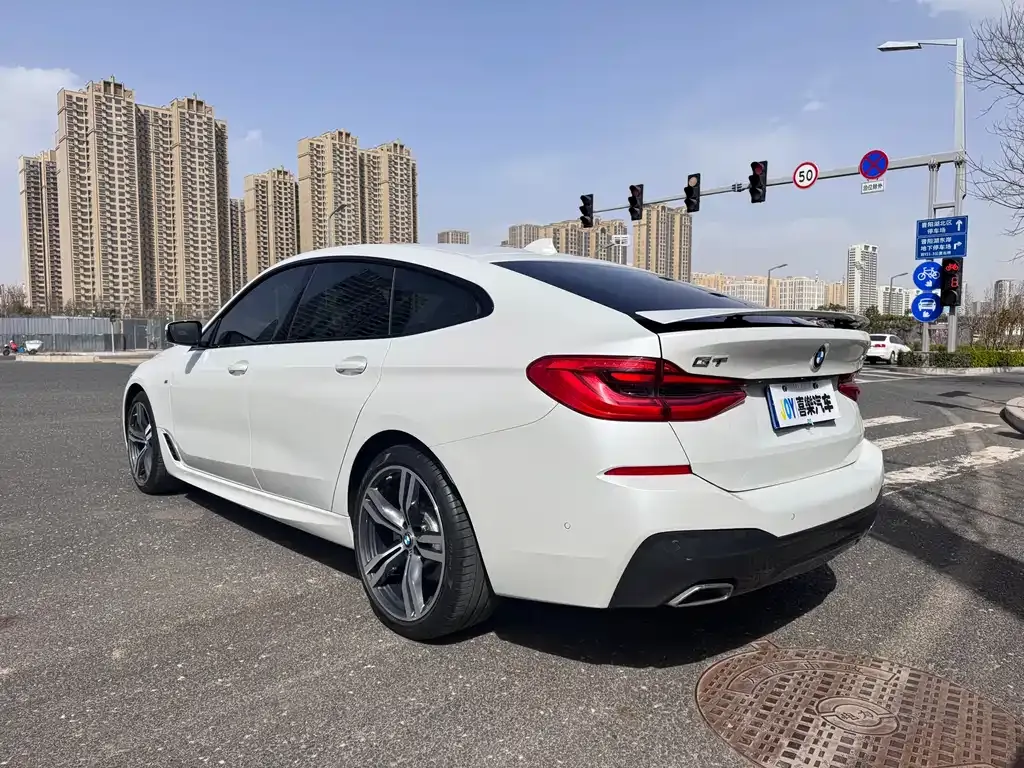 BMW 6 Series GT — фото 9