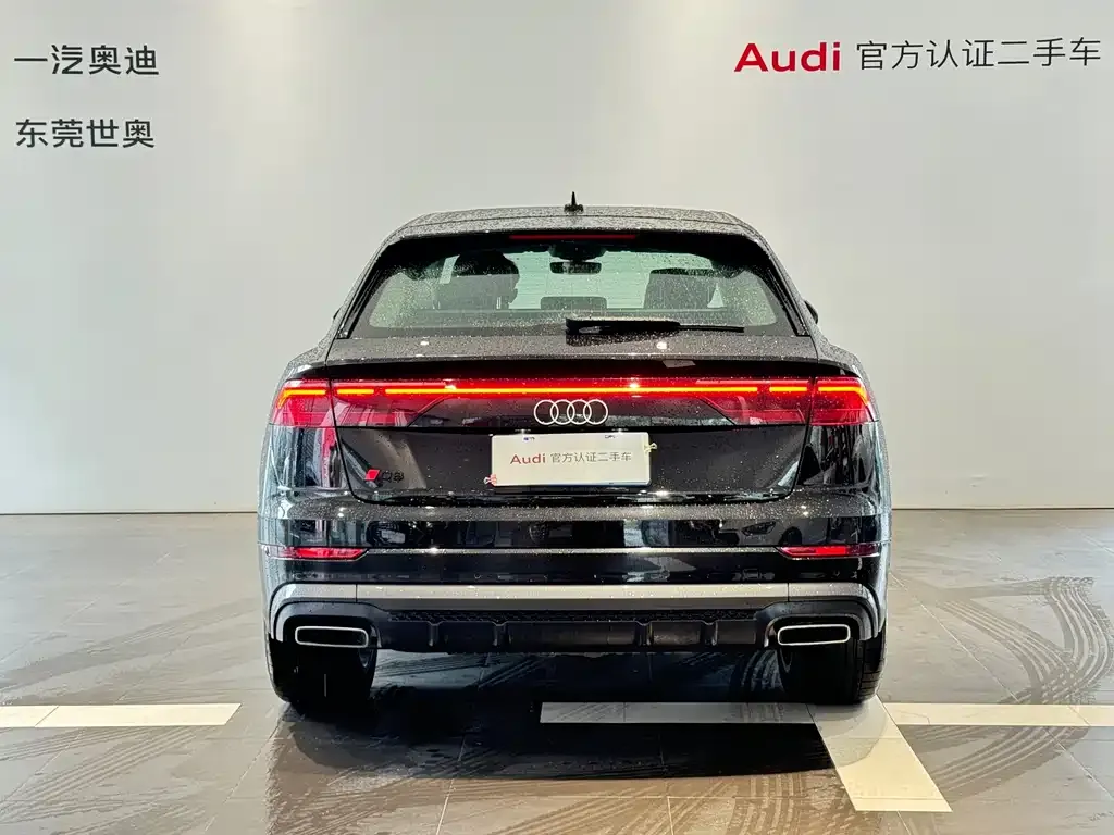 Audi Q8 — фото 9