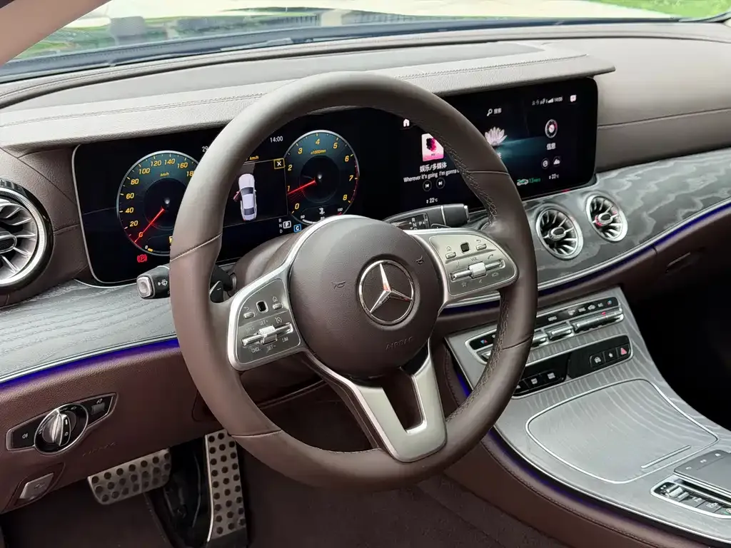Mercedes-Benz CLS — фото 5