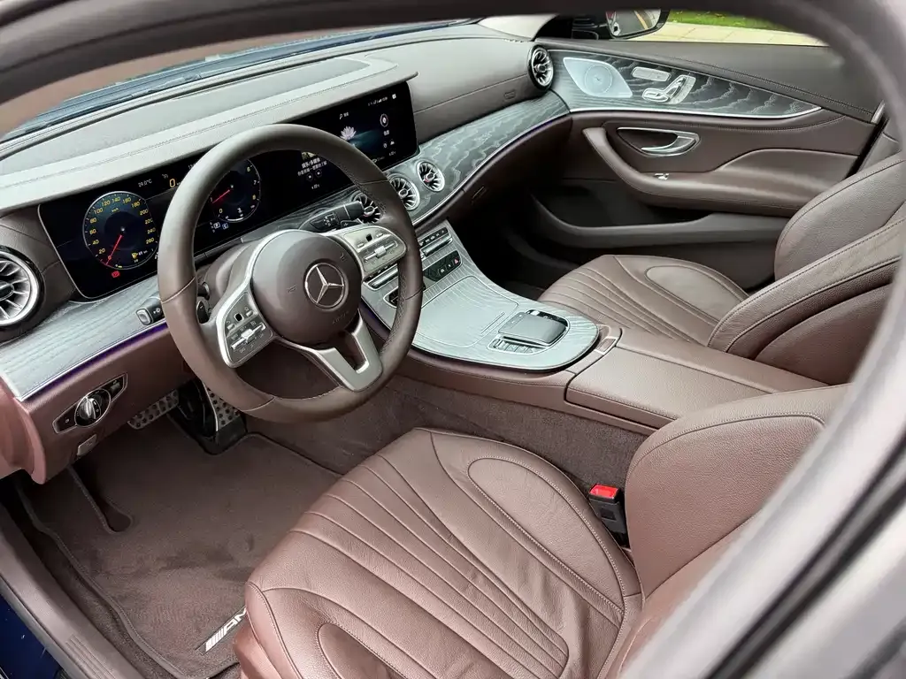 Mercedes-Benz CLS — фото 9