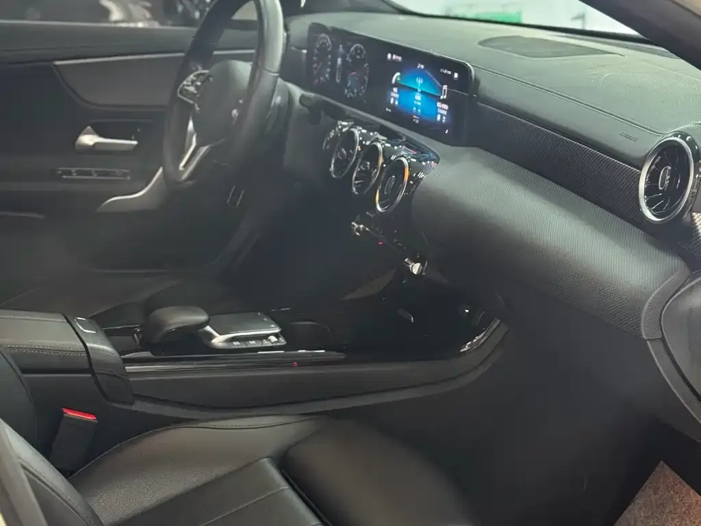 Mercedes-Benz A-Class 2021 из CN, фото 10