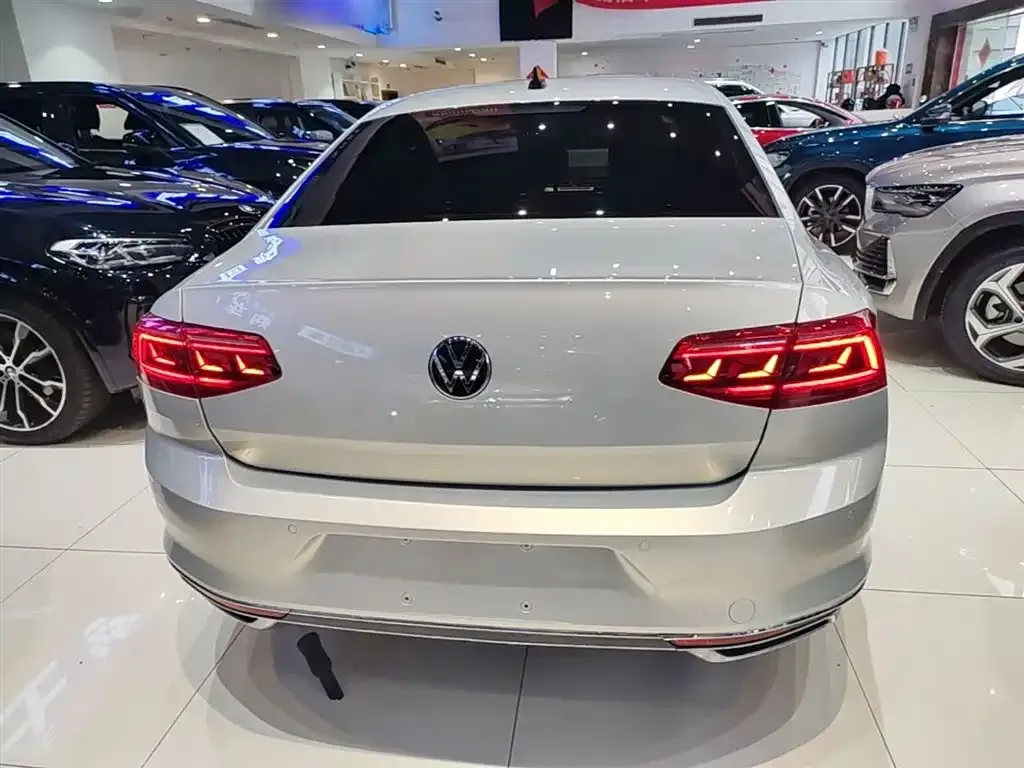 Volkswagen Magotan 2021 из CN, фото 2