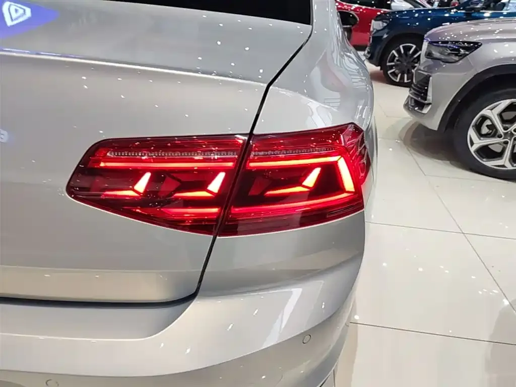 Volkswagen Magotan 2021 из CN, фото 7