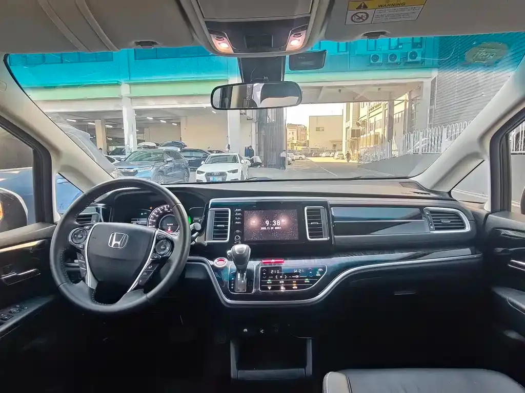Honda Elysion 2021 из CN, фото 7