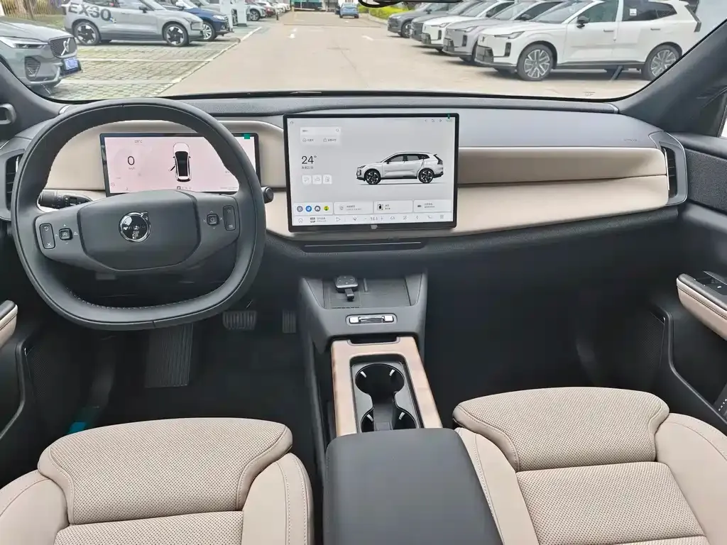Volvo XC70 Plug-in Hybrid 2025 из CN, фото 4