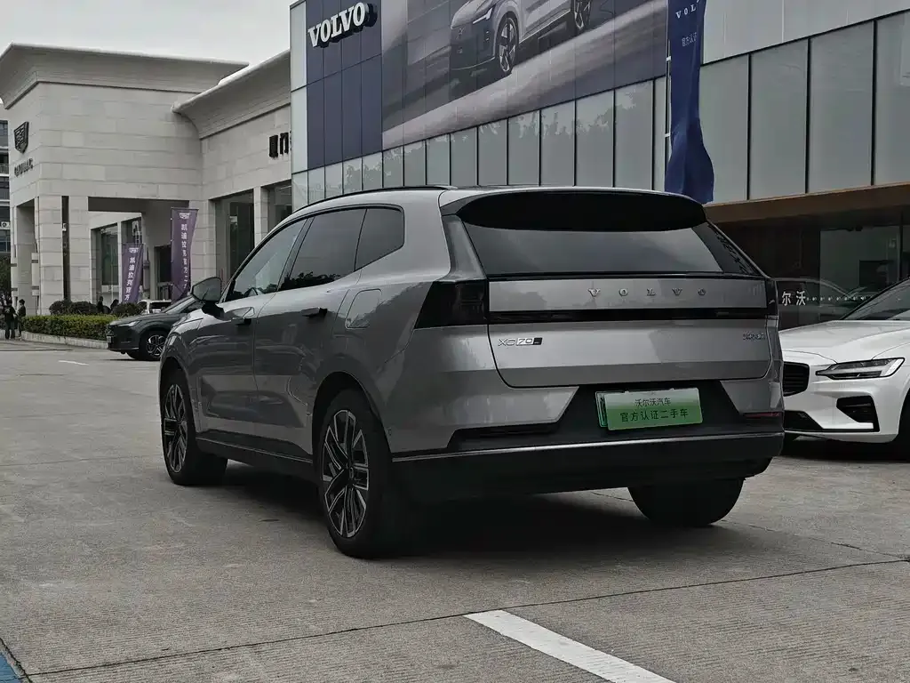 Volvo XC70 Plug-in Hybrid 2025 из CN, фото 9