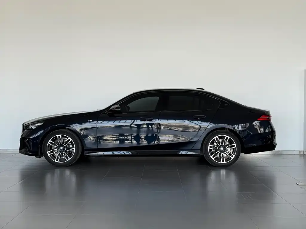 BMW 5 Series (Import) — фото 4