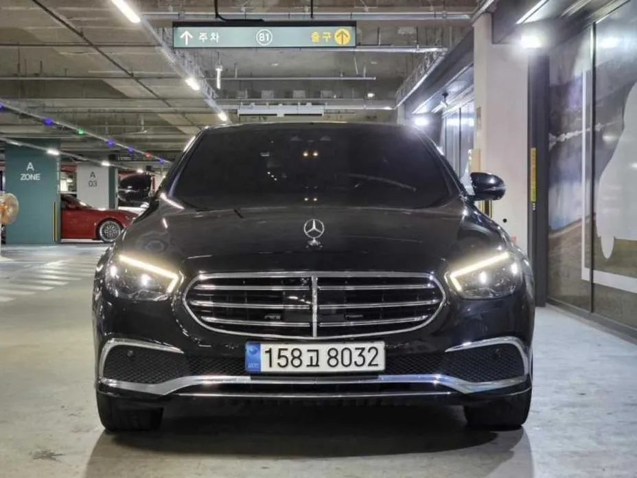 Mercedes-Benz E-Class — фото 1