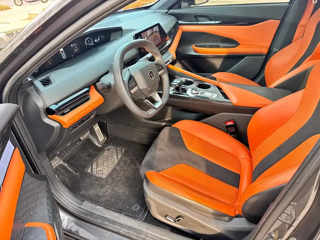 Changan UNI-V 2023 из CN, фото 3