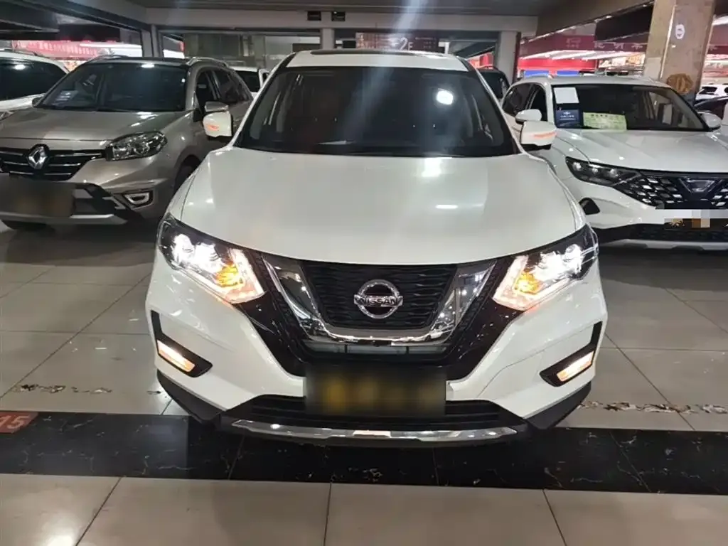 Nissan X-Trail — фото 10