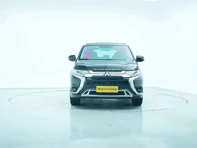 Mitsubishi Outlander 2021 из CN, фото 3