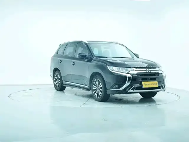 Mitsubishi Outlander 2021 из CN, фото 8